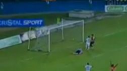 Goles de Fano y Polo en duelo de peruanos en fútbol colombiano