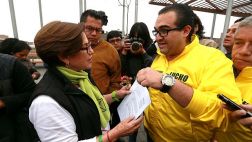 Seguidores de Luis Castañeda interrumpen recorrido de Villarán