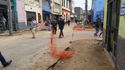 Peatón murió tras tropezar las obras del jirón Azángaro
