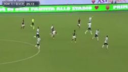 Imperdible: el golazo desde 40 metros de este crack de la Roma
