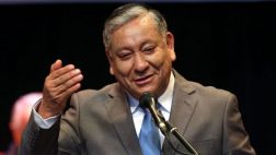 Felipe Castillo: "Luis Castañeda hipotecó peajes por 30 años"