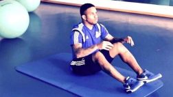 Farfán mostró cómo realiza su rehabilitación en Alemania