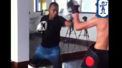 Luis Trujillo y su entrenamiento haciendo muay thai