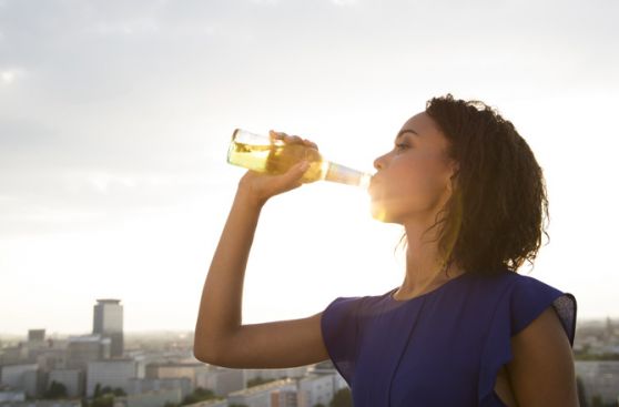 Revelan que la "barriga cervecera" es un mito