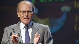 Benavides: Burocracia y protestas atrasan minas de oro y plata