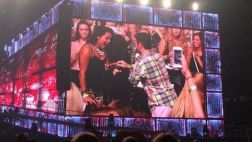 One Direction ayudó a fan a proponerle matrimonio a su pareja