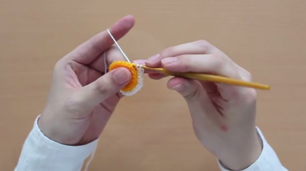Aprende a crear deliciosos platillos usando lana y un crochet