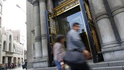 El dólar llega a S/.2,909 y la BVL avanza en la apertura