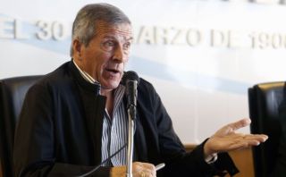 Óscar Tabárez renovó contrato con la selección de Uruguay