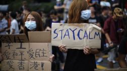 "Qué lejos estamos de Hong Kong", por Salvador del Solar