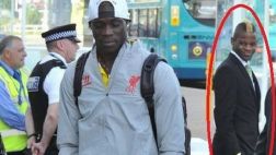 Mario Balotelli se encontró con una persona igual a él