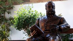 Angamos en Saweto, por Carmen McEvoy
