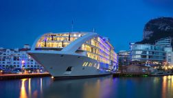 Ahora podrás hospedarte en un lujoso yate hotel en Londres