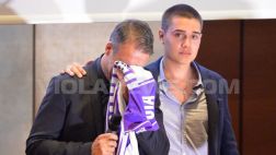 Batistuta fue homenajeado por la Fiorentina y rompió en llanto