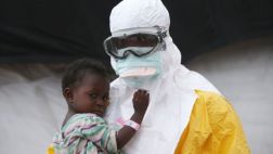 ¿Cómo se contagia el ébola? Cuatro cosas que debería saber