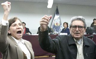 Esposa de terrorista Abimael Guzmán exige visitas conyugales