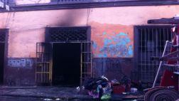 Incendio en antiguo inmueble del Cercado dejó un herido
