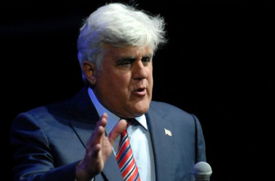 Jay Leno negocia su regreso a la televisión