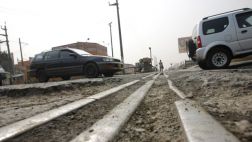 Vía del tren es bloqueada principalmente en Carretera Central