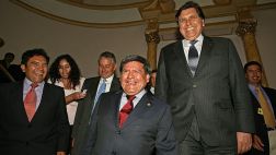 Acuña: García es el culpable de que el Apra esté desapareciendo