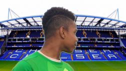 Chelsea contrató arquero francés de 13 años de 1.85 metros
