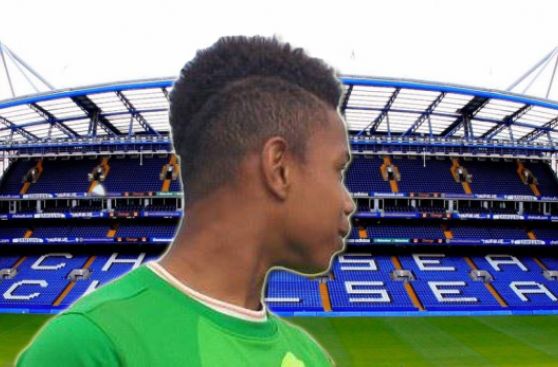 Chelsea contrató arquero francés de 13 años de 1.85 metros