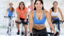 Practica estos deportes para lucir bien en el verano