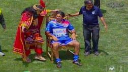 El 'Checho' Ibarra fue homenajeado como un Inca en el Cusco