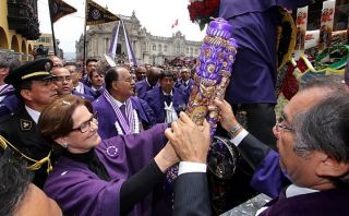 Señor de los Milagros fue homenajeado por Municipalidad de Lima