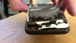 Hombre afirma que su iPhone 6 explotó y le quemó la pierna