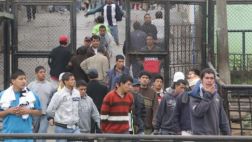 Decomisan droga, celulares y armas a reos del penal de Cañete
