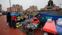 Incendio en Plaza Dos de Mayo: 30 damnificados irán a albergues