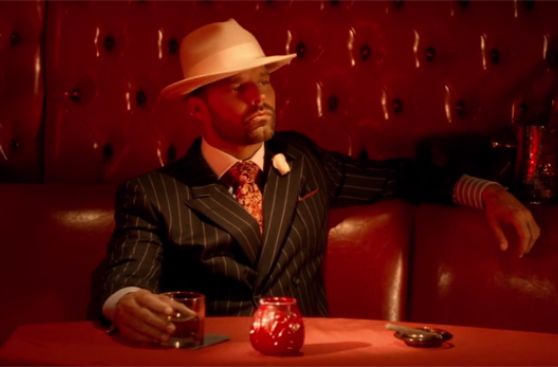 Ricky Martin ingresa al mundo del cabaret en video de "Adiós"