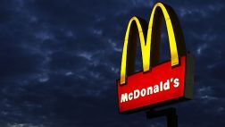Ventas de McDonald's caen 9.1% en el segundo trimestre