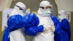 El estigma de los enfermeros que combaten el ébola