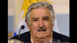 "A los que les gusta la plata hay que correrlos de la política"