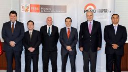 Alonso Segura se reunió con ministros del gobierno aprista