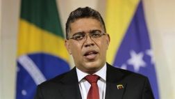 Niñera de Elías Jaua fue detenida portando un arma en Brasil