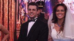 Nicola Porcella y Angie Arizaga se vistieron de novios