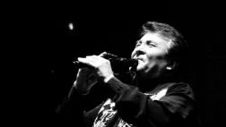 Gloria a la música en las alturas