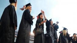 ¿A qué universidades van las personas más ricas del mundo?