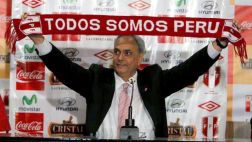 Cuatro formas de sacar a Manuel Burga sin que FIFA te desafilie