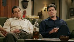 Jon Cryer: "Fue muy complicado lidiar con Charlie Sheen"
