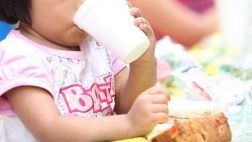 Dan de alta a escolares intoxicados por supuesta avena vencida