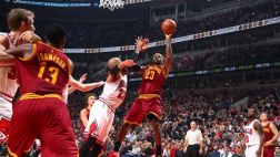 LeBron consiguió su primera victoria en regreso a Cleveland