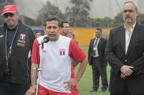 Humala: "Es una pena que el fútbol peruano sea castigado así"