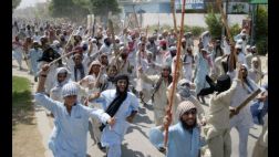Pakistán: Una turba asesinó a una pareja por profanar el Corán