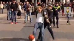 Real Madrid vs. Liverpool: hinchas ingleses burlan a policía