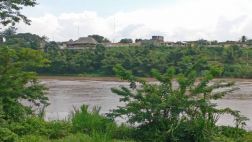 Canoa volcó en río Huallaga: hay un hombre desaparecido
