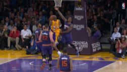 NBA: Kobe Bryant y una espectacular acrobacia con los Lakers